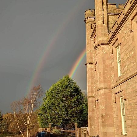 Langhouse Castle Bed And Breakfast Inverkip 외부 사진