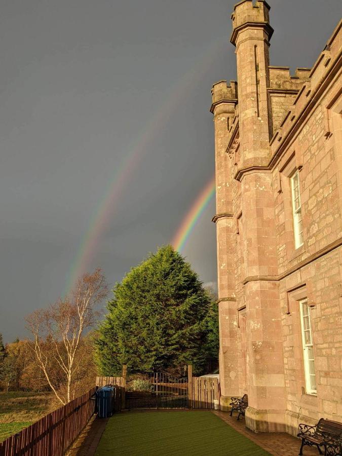 Langhouse Castle Bed And Breakfast Inverkip 외부 사진