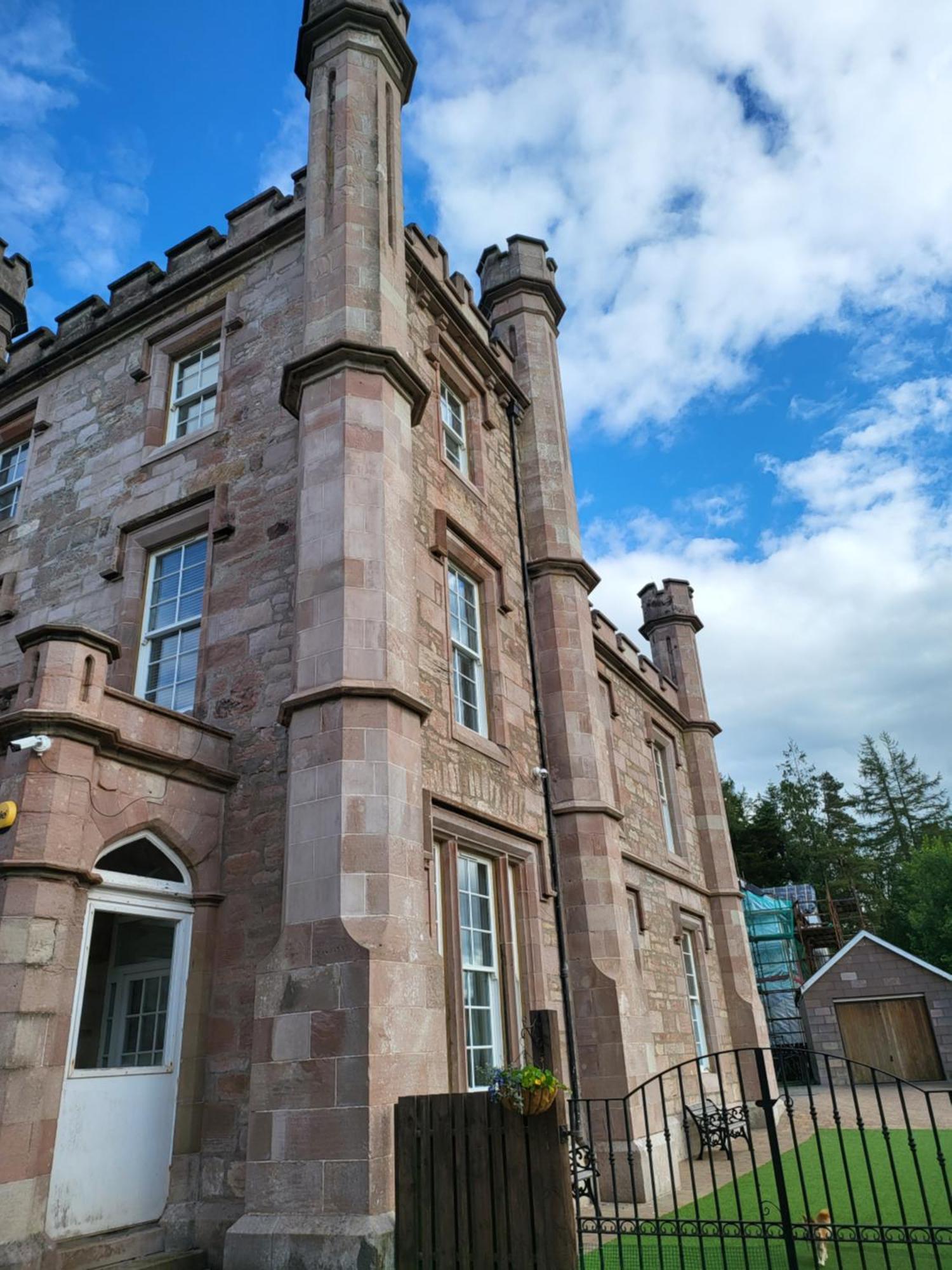 Langhouse Castle Bed And Breakfast Inverkip 외부 사진